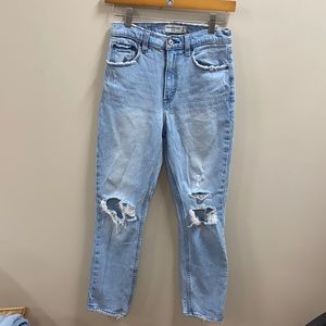 Abercrombie the mom high rise jeans